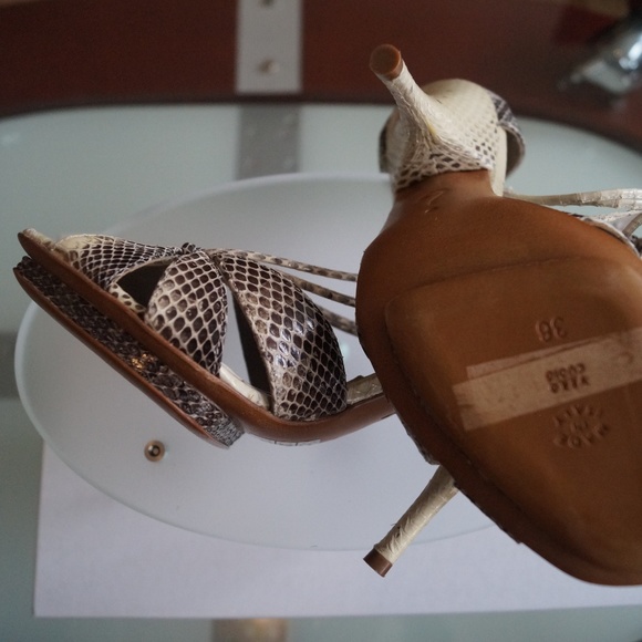 MOSCHINO Shoe Size 6 NWB - Picture 8 of 8